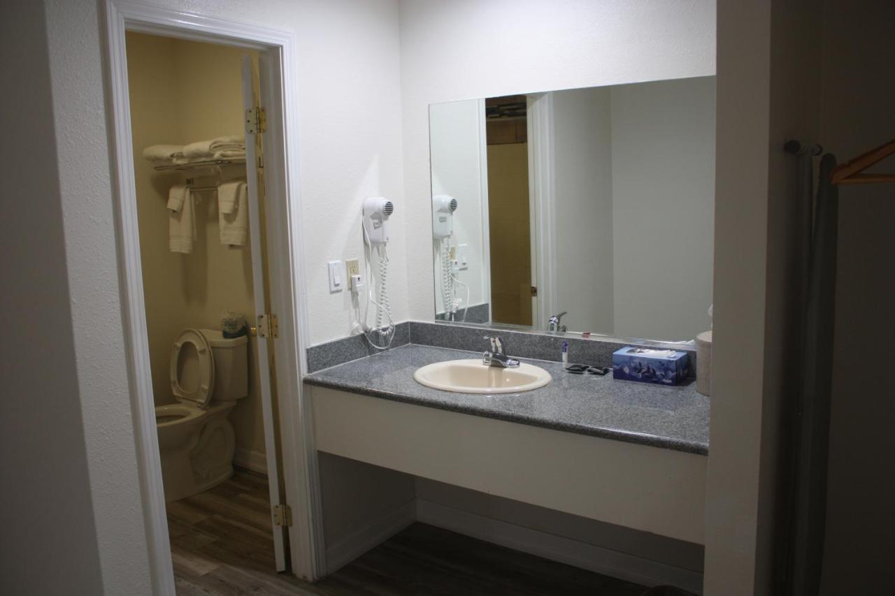 Value Inn & Suites 레딩 외부 사진