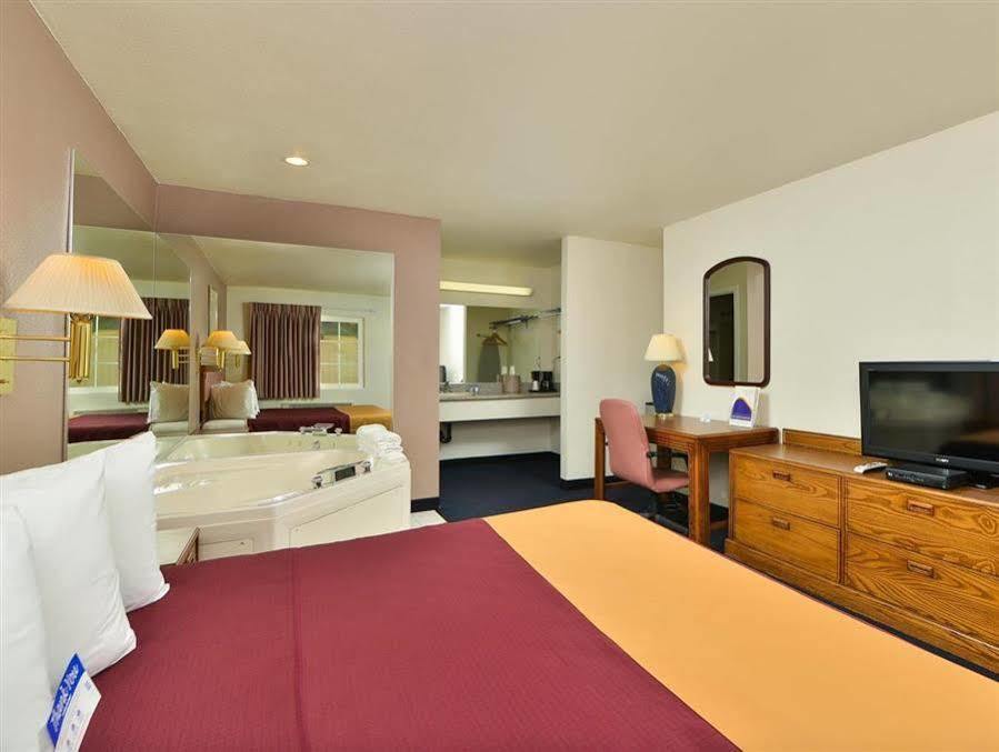 Value Inn & Suites 레딩 외부 사진