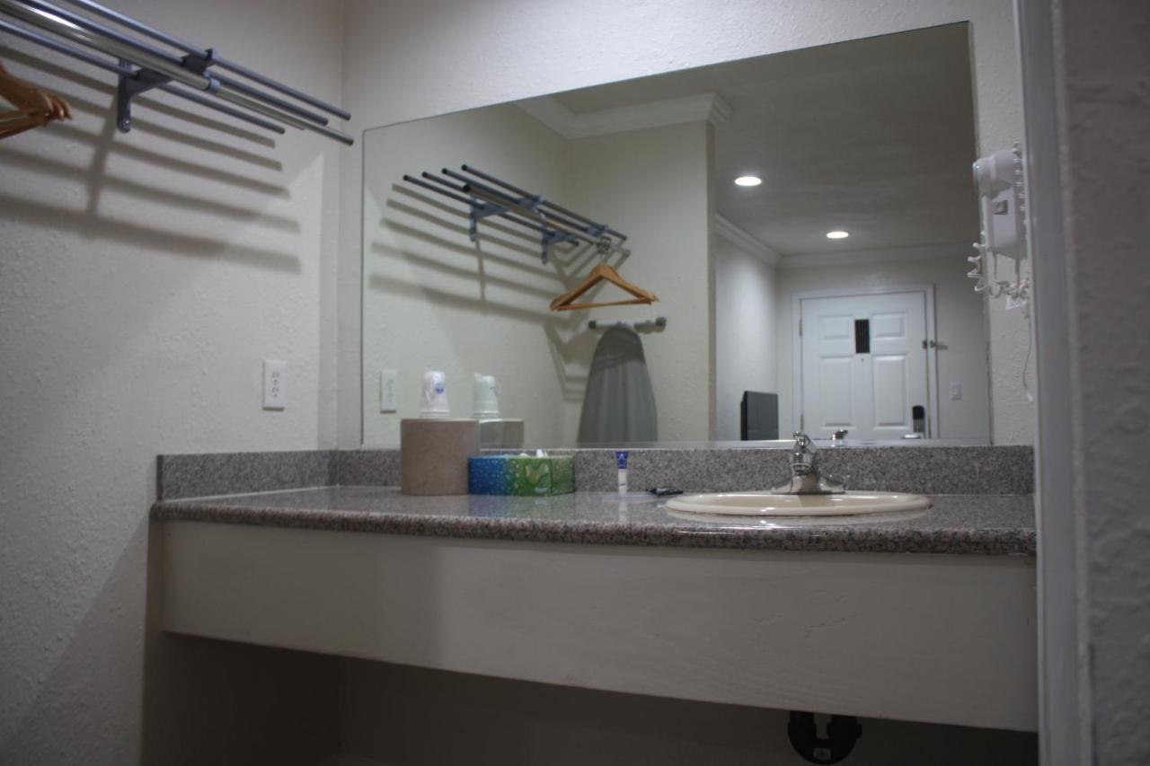 Value Inn & Suites 레딩 외부 사진